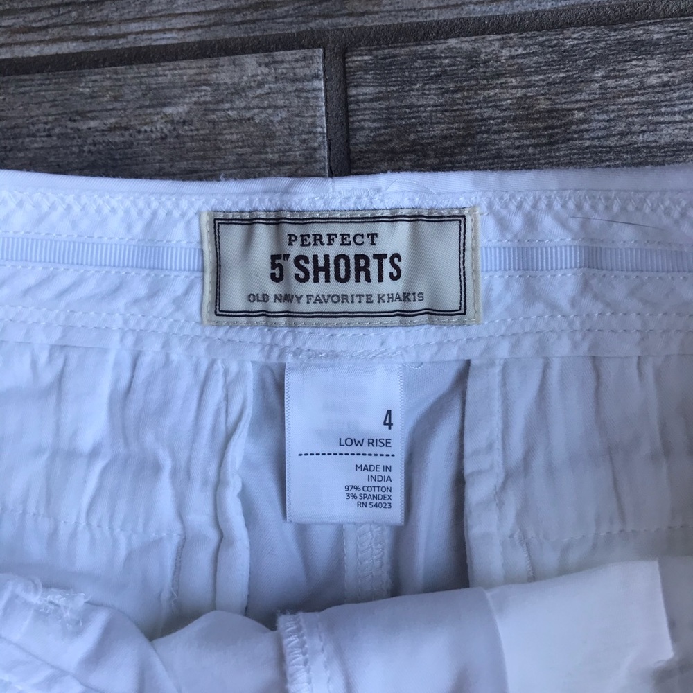 Old Navy Shorts - Picture 2 of 3